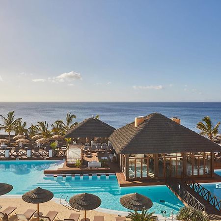 Secrets Lanzarote Resort & Spa - Adults Only Puerto Calero Exteriér fotografie The resort's swimming pool