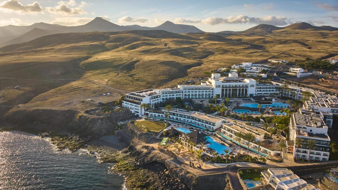Secrets Lanzarote Resort & Spa - Adults Only Puerto Calero Exteriér fotografie Aerial view of the resort