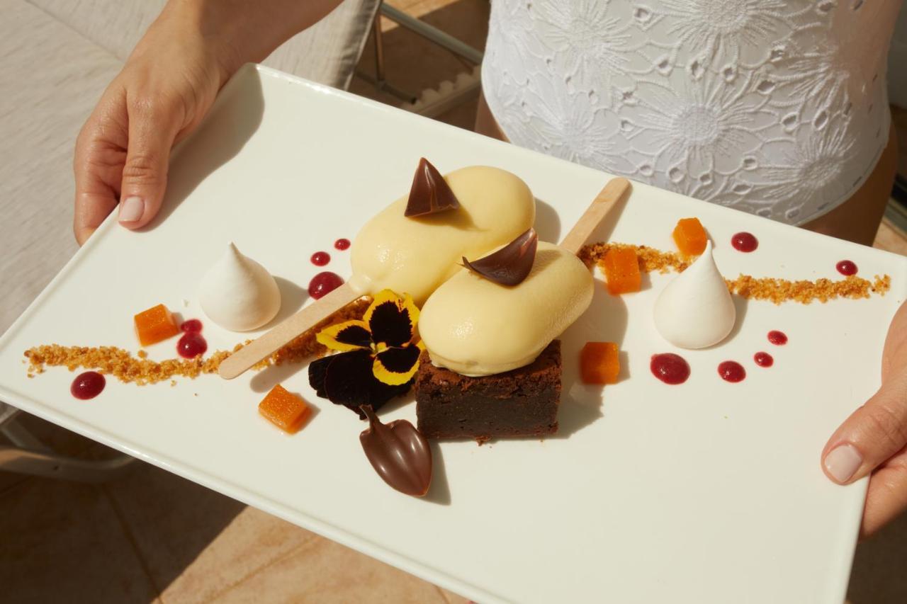 Secrets Lanzarote Resort & Spa - Adults Only Puerto Calero Exteriér fotografie A dessert