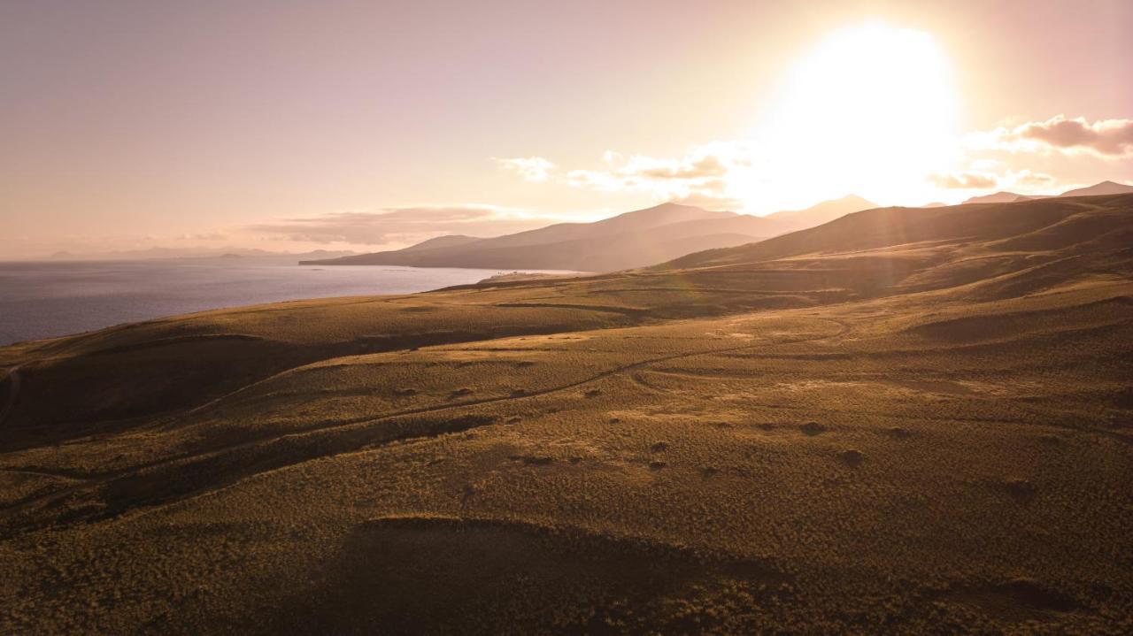 Secrets Lanzarote Resort & Spa - Adults Only Puerto Calero Exteriér fotografie View of the Scottish Highlands