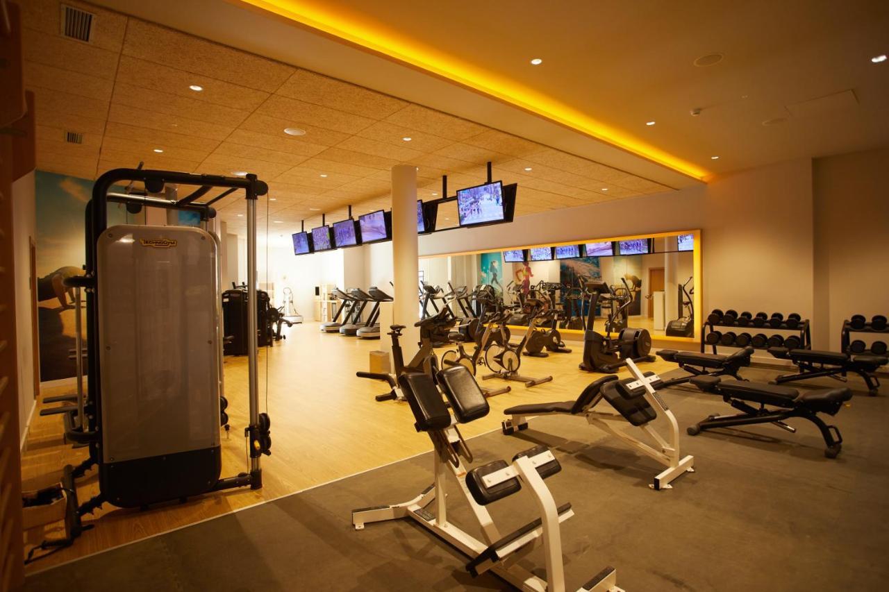 Secrets Lanzarote Resort & Spa - Adults Only Puerto Calero Exteriér fotografie The gym at the hotel