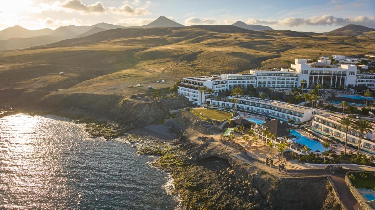 Secrets Lanzarote Resort & Spa - Adults Only Puerto Calero Exteriér fotografie Aerial view of the resort