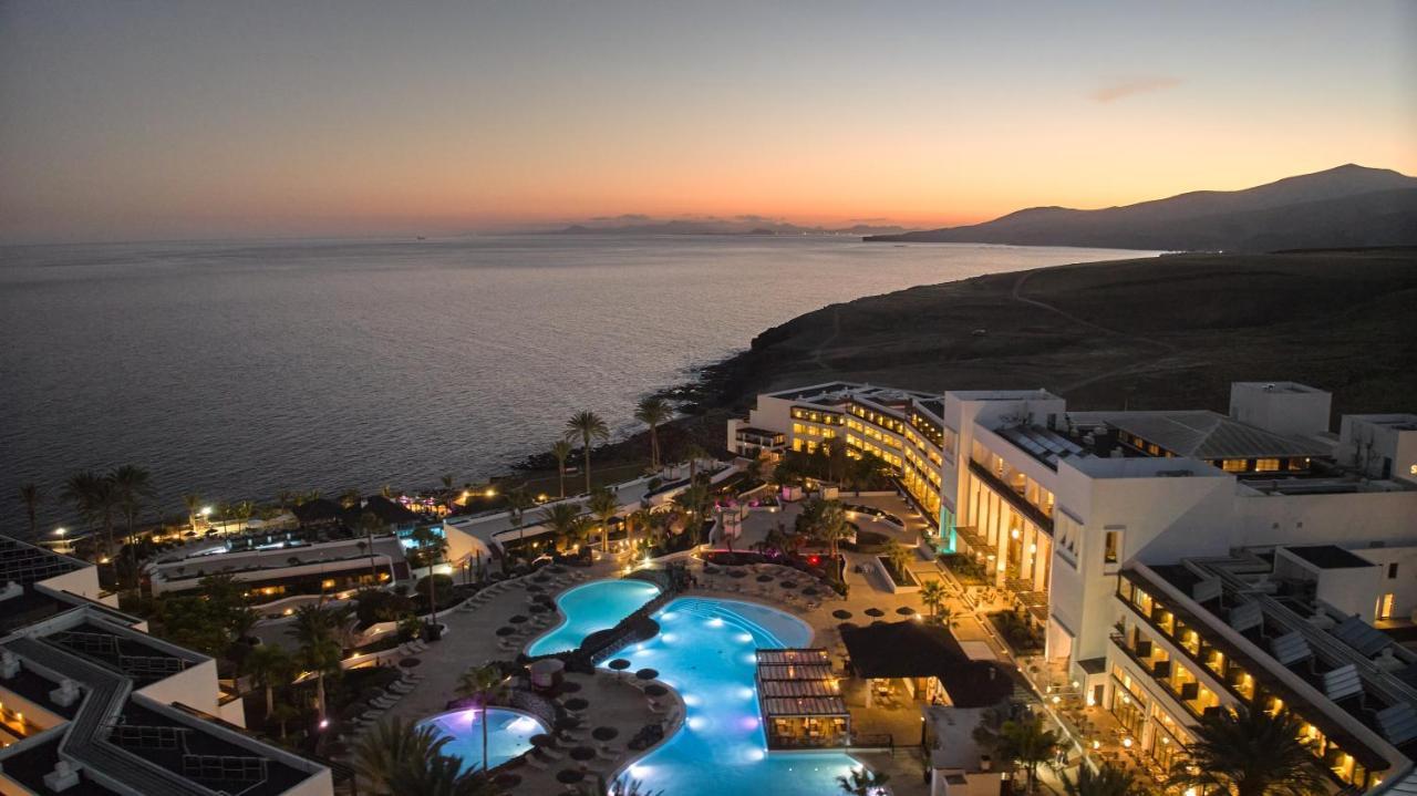 Secrets Lanzarote Resort & Spa - Adults Only Puerto Calero Exteriér fotografie Sunset at the resort