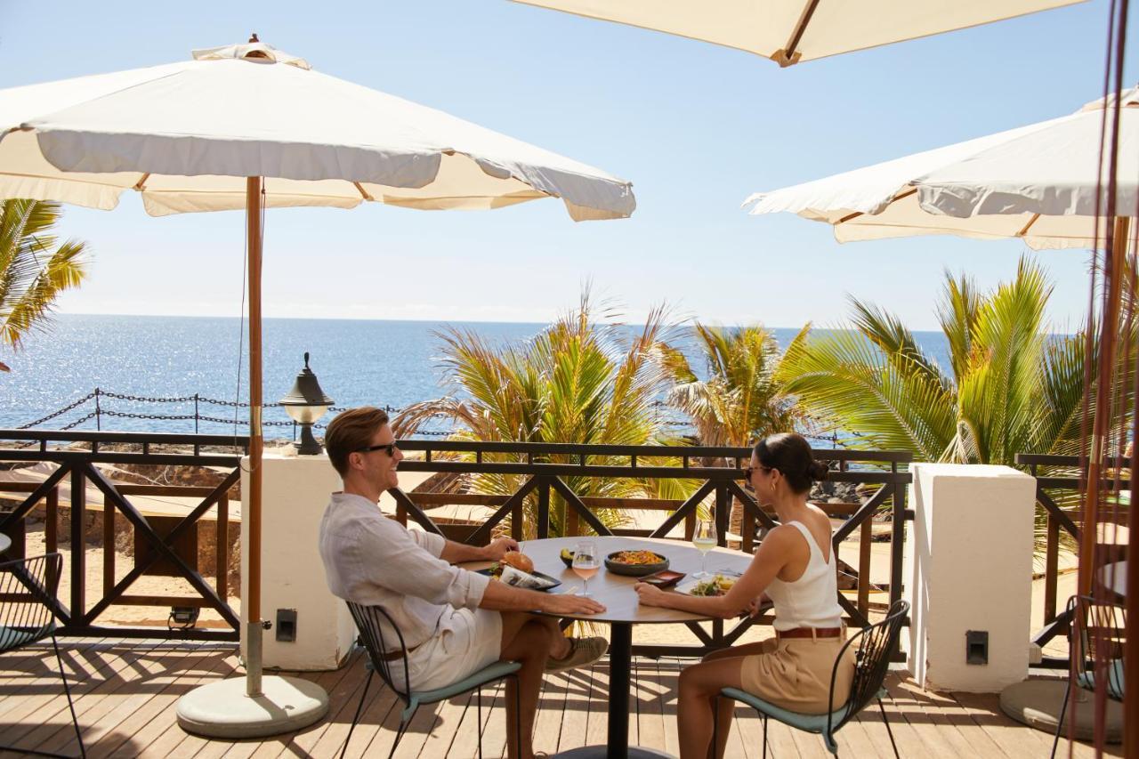 Secrets Lanzarote Resort & Spa - Adults Only Puerto Calero Exteriér fotografie The Beach Club at the InterContinental Sanctuary Cove Resort